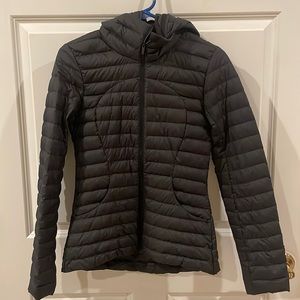 Lululemon size 2 Pack It Down workout coat/jacket